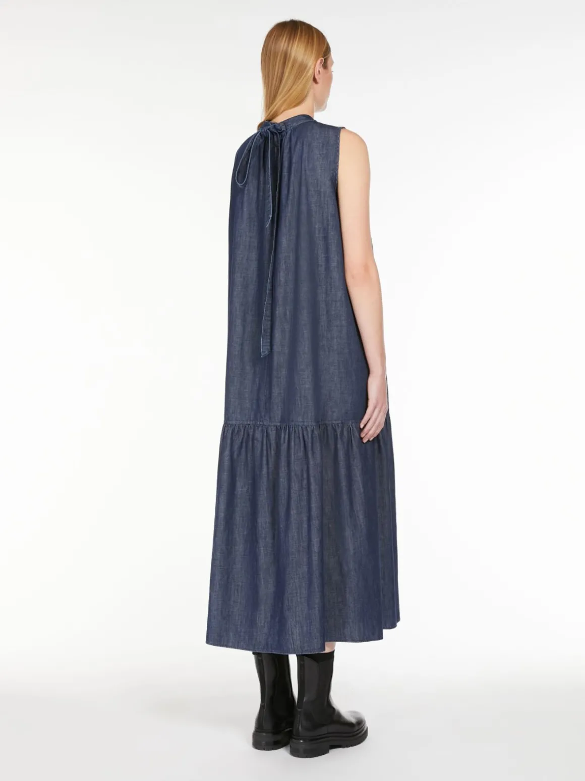 abito_lungo_in_denim_2.webp Outlet Abito lungo in denim Abiti