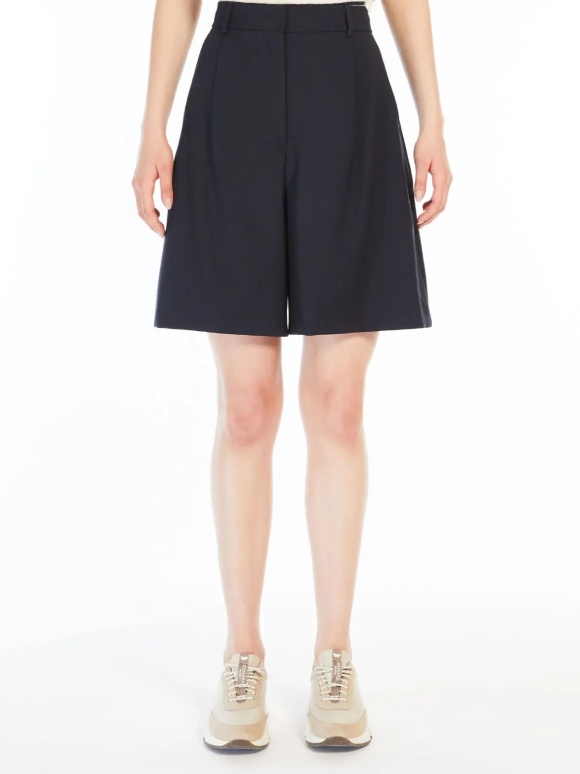 New Bermuda in tela di lana Pantaloniejeans