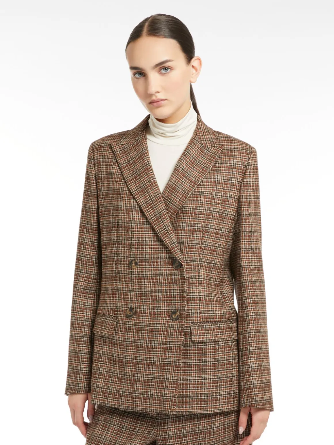 blazer_in_lana_disegnata_3-1.webp Fashion Blazer in lana disegnata Completie Tailleur | Giacche Eblazer