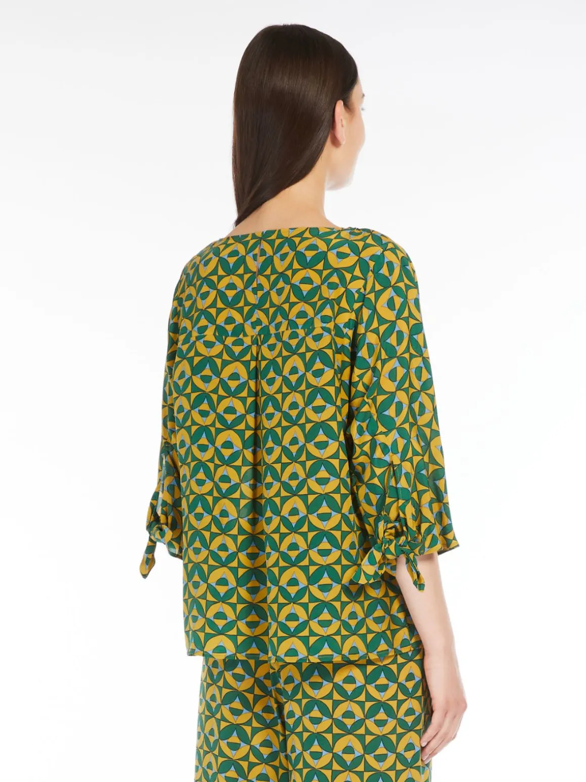 blusa_in_crpe_de_chine_stampato_2-1.webp Store Blusa in crêpe de Chine stampato Completie Tailleur | Camicie E Bluse