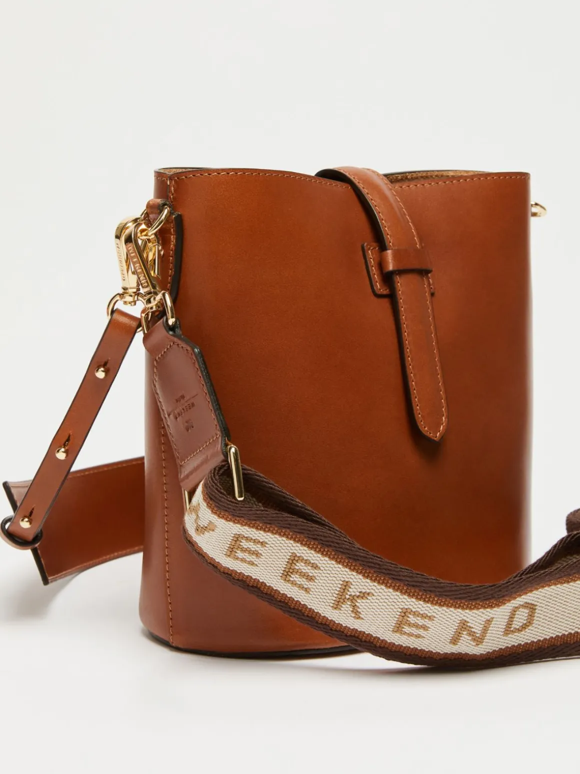borsa_a_secchiello_piccola_in_cuoio_3.webp Cheap Borsa a secchiello piccola in Borse