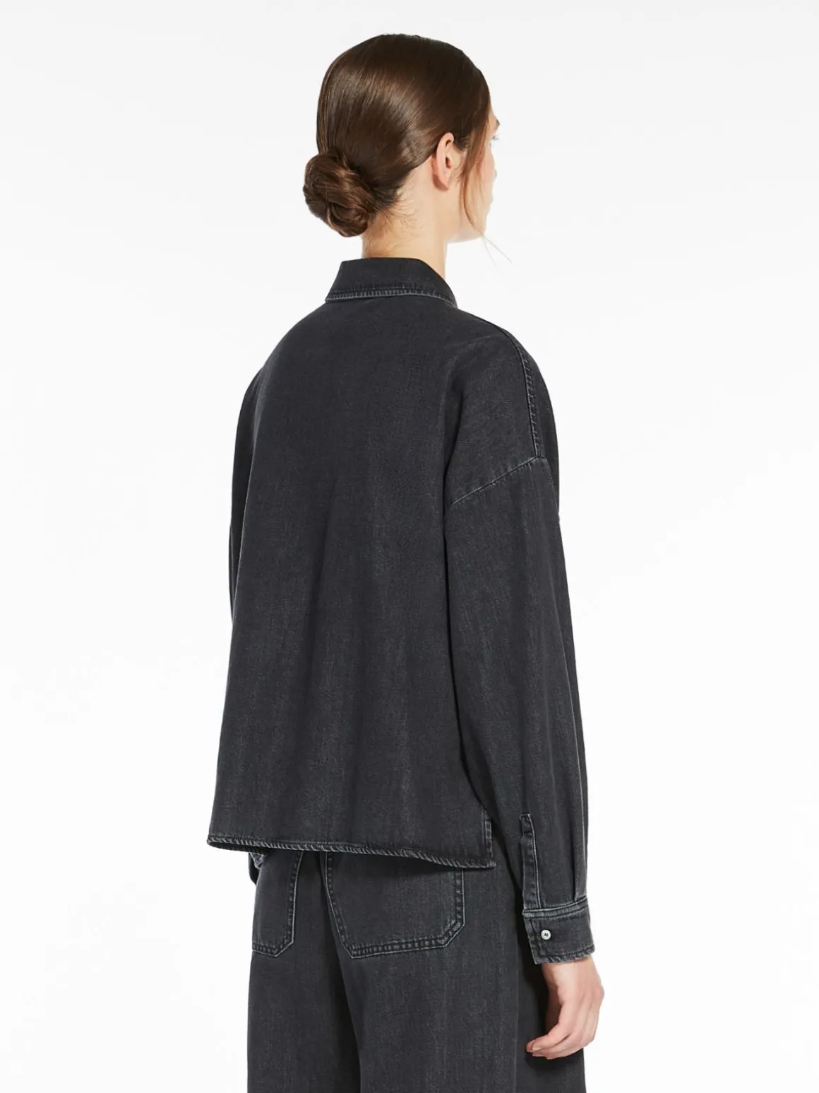 camicia_boxy_in_denim_2.webp Outlet Camicia boxy in denim Camicie E Bluse