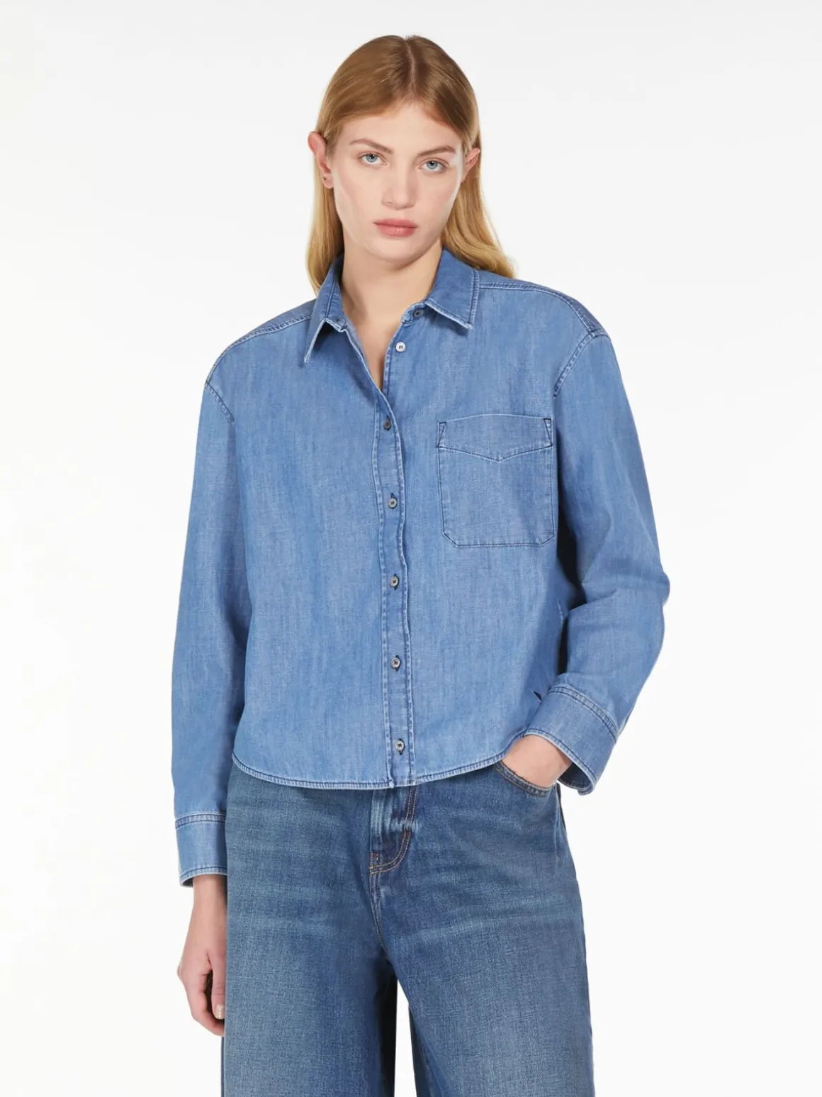 camicia_in_denim_di_cotone_3.webp Shop Camicia in denim di cotone Camicie E Bluse