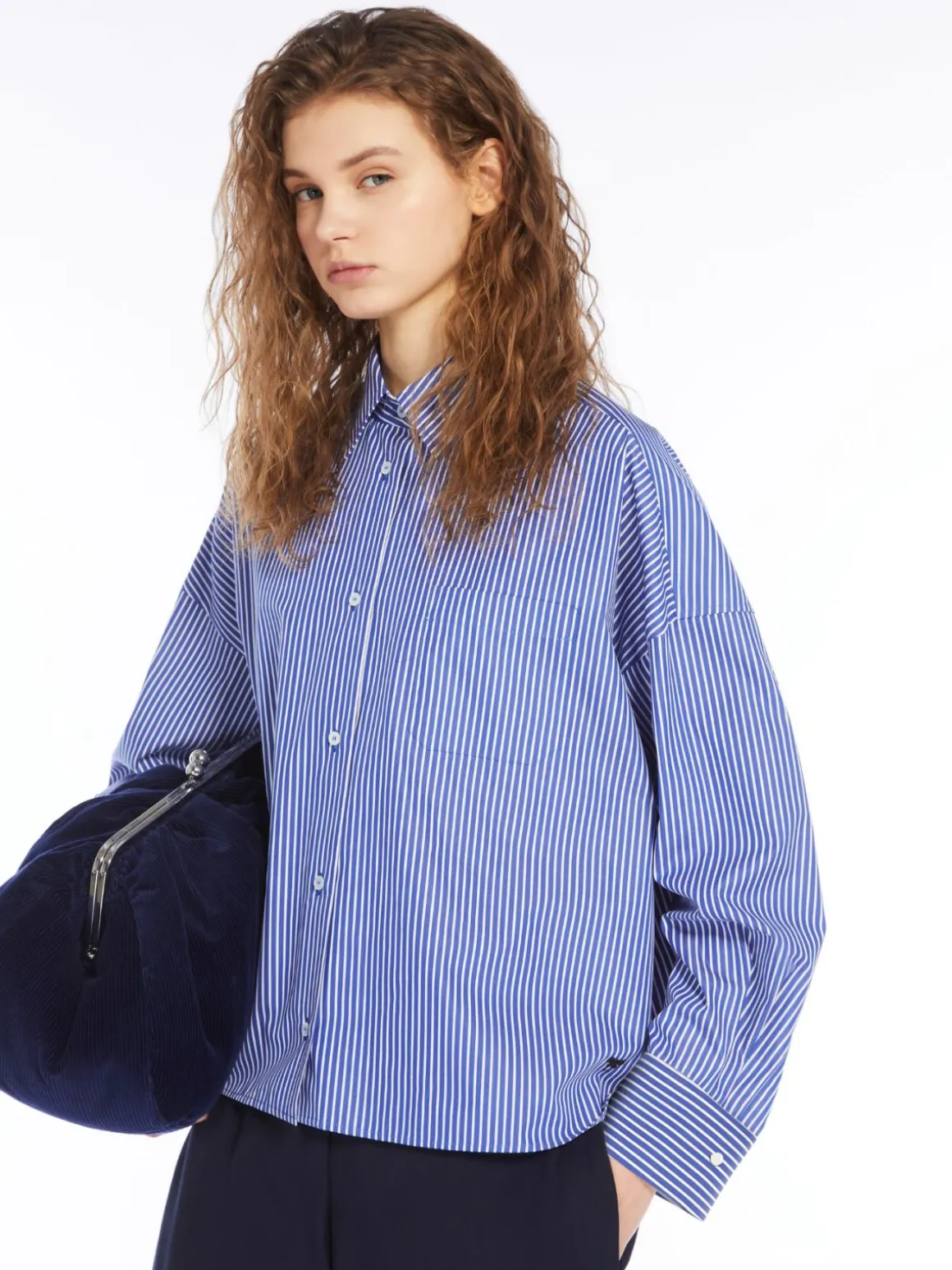 camicia_over_in_popeline_3.webp Online Camicia over in popeline Camicie E Bluse