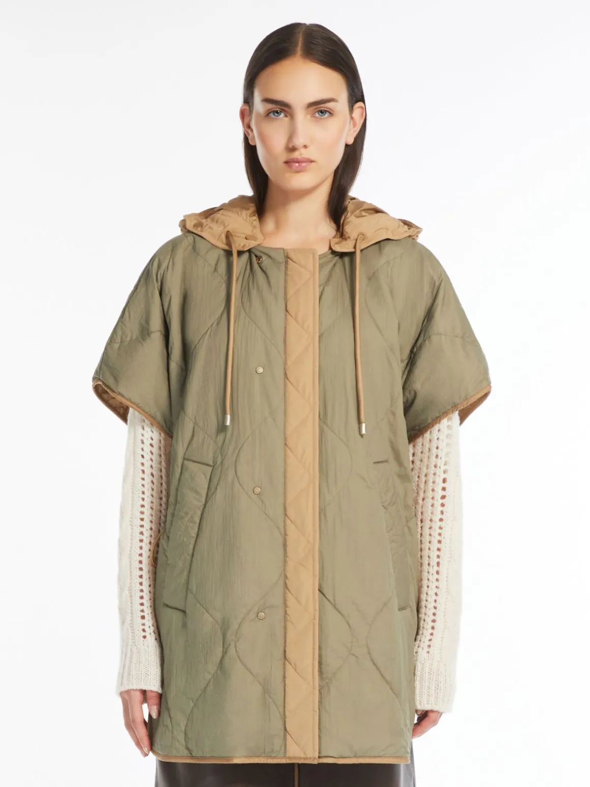 cappa_reversibile_in_tela_antigoccia_4-1.webp Discount Cappa reversibile in tela antigoccia Imbottiti E Parka