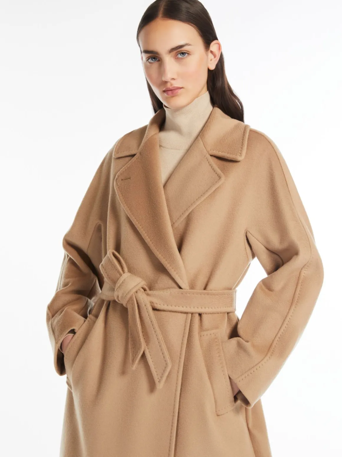 cappotto_in_lana_con_cintura_3-1.webp Cheap Cappotto in lana con cintura Cappottietrench