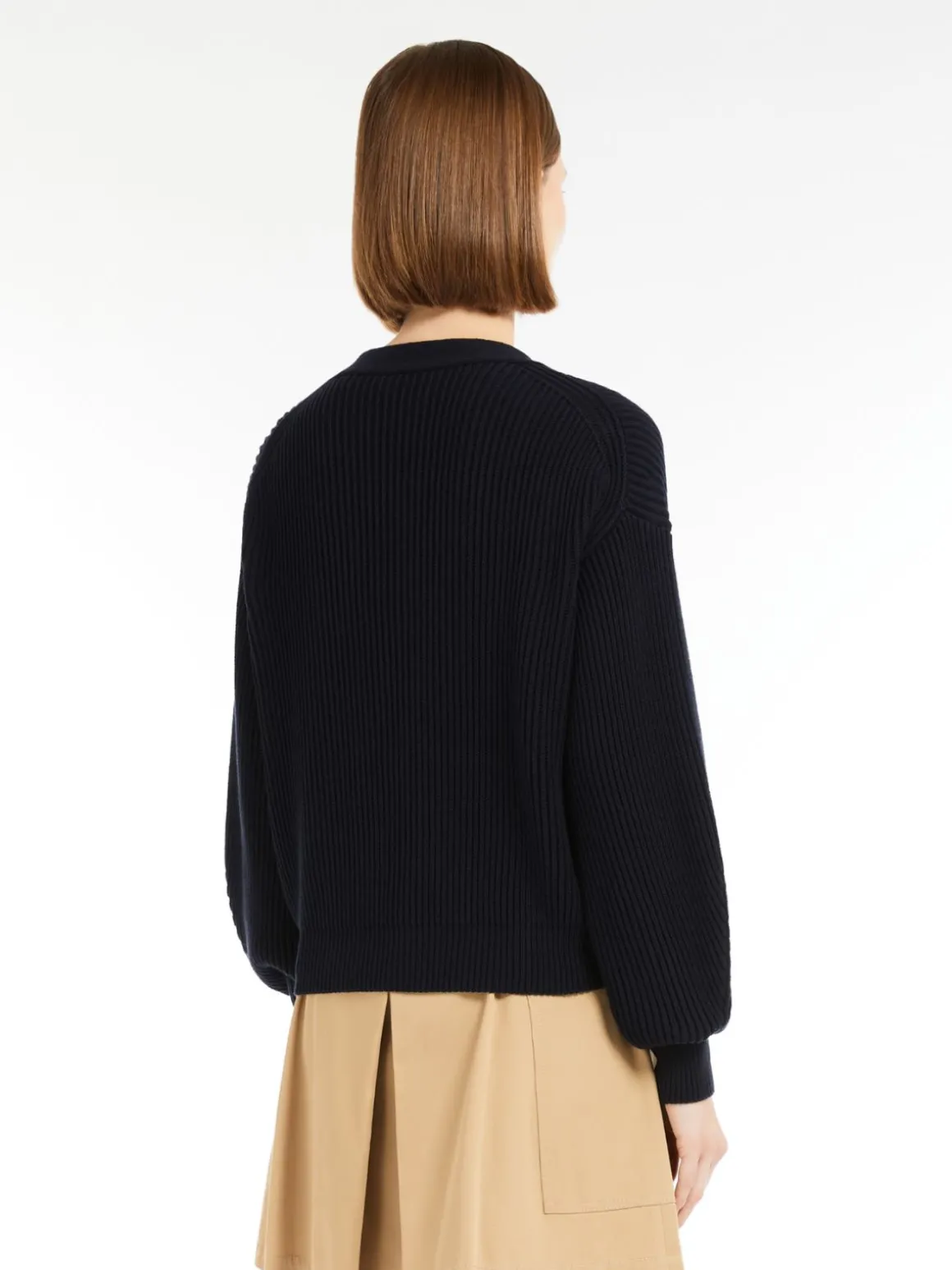 cardigan_in_filato_di_cotone_a_coste_2.webp Sale Cardigan in filato di cotone a coste Maglie