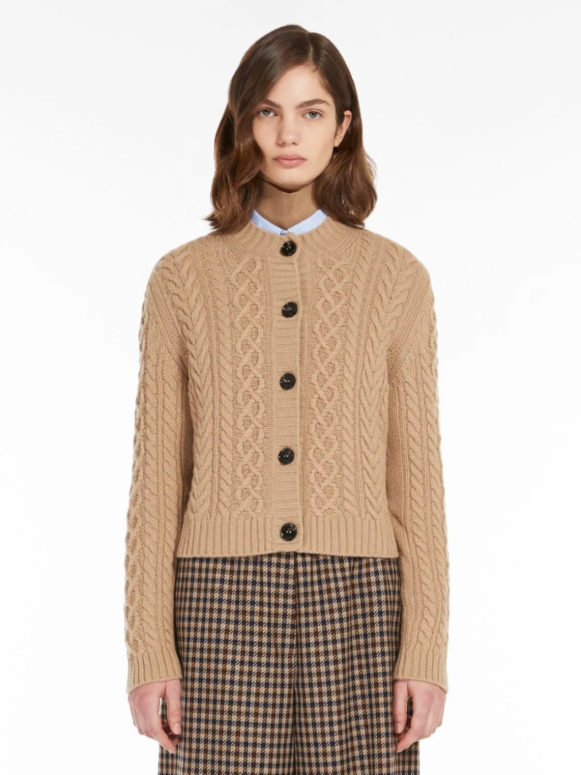 cardigan_in_lana_a_trecce_1-1.webp Flash Sale Cardigan in lana a trecce Maglie