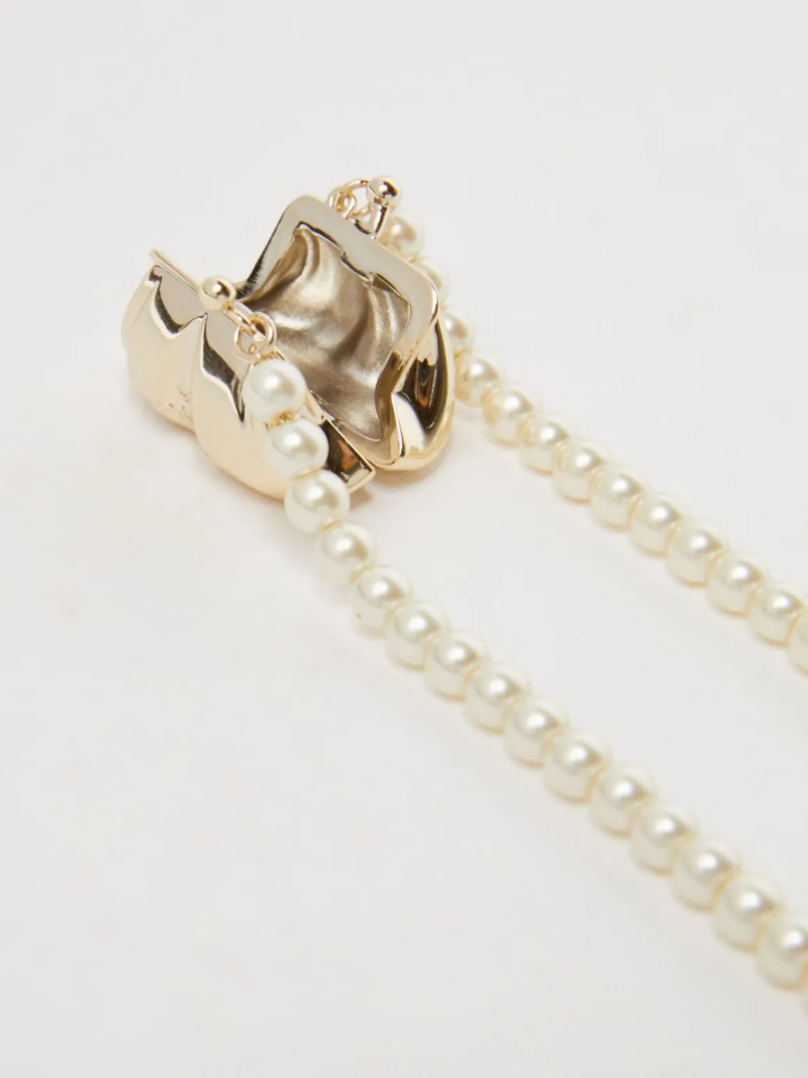 collana_di_perle_con_charm_pasticcino_2.webp Cheap Collana di perle con charm Pasticcino Bijoux