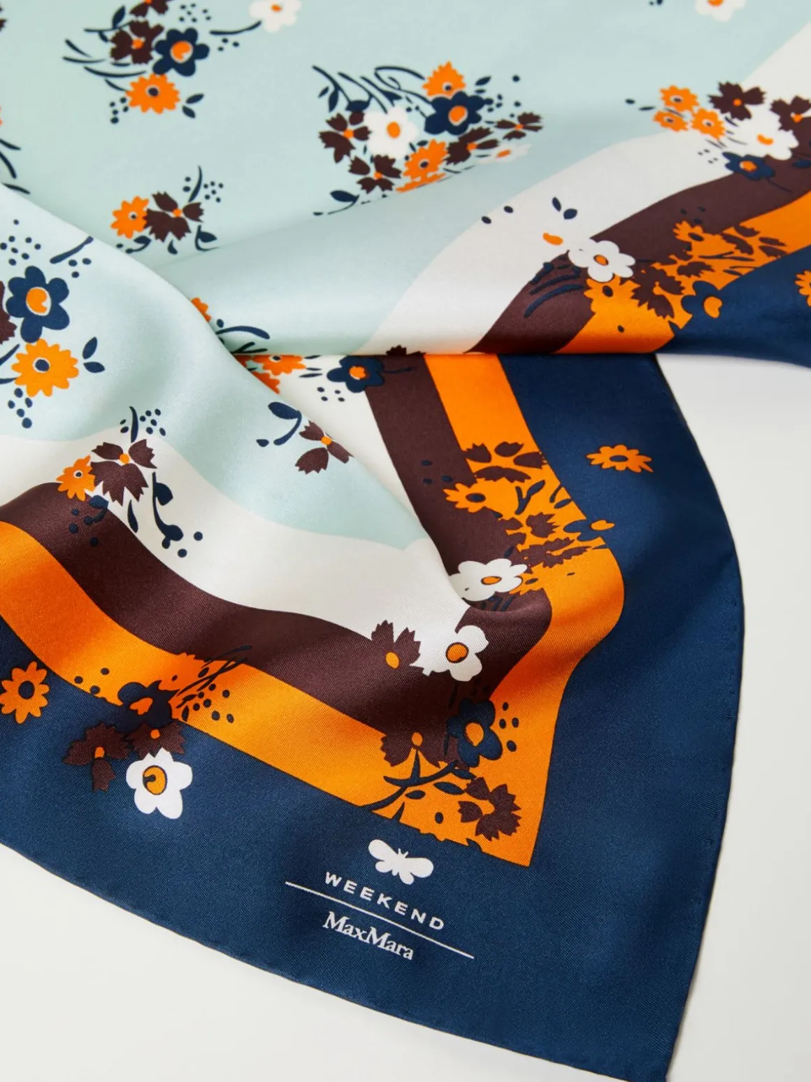 Hot Foulard in seta stampata Sciarpeefoulard