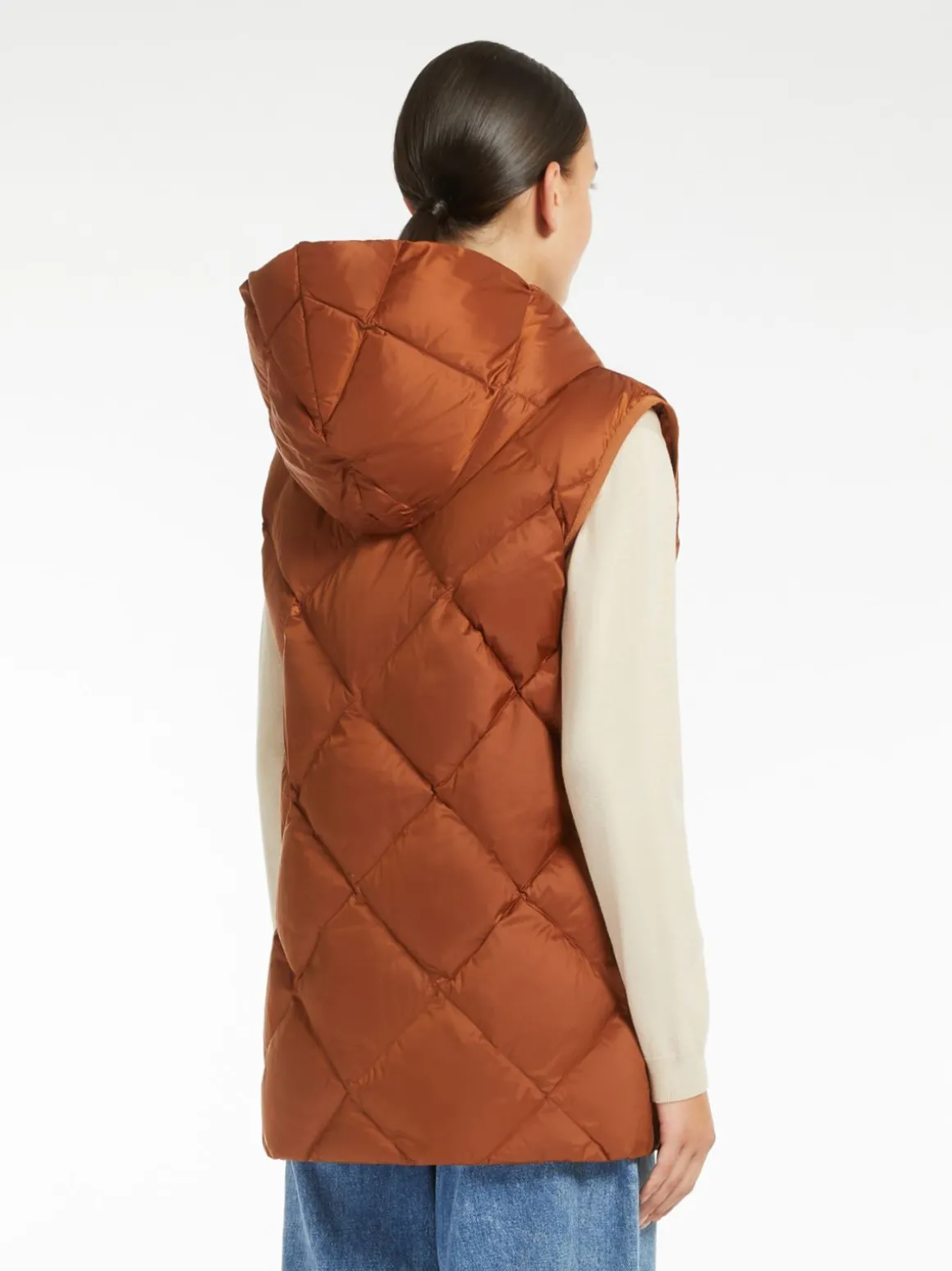 gilet_in_tessuto_tecnico_trapuntato_2-3.webp Flash Sale Gilet in tessuto tecnico trapuntato Gilet | Imbottiti E Parka