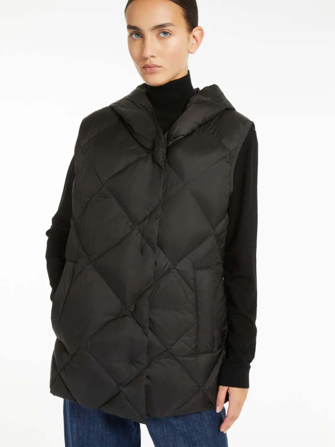 gilet_in_tessuto_tecnico_trapuntato_3-2.webp Flash Sale Gilet in tessuto tecnico trapuntato Gilet | Imbottiti E Parka