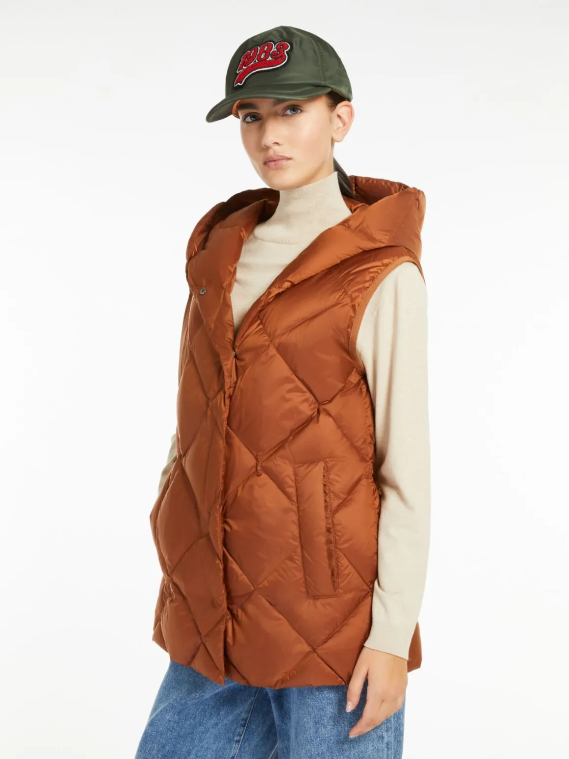 gilet_in_tessuto_tecnico_trapuntato_3-3.webp Flash Sale Gilet in tessuto tecnico trapuntato Gilet | Imbottiti E Parka