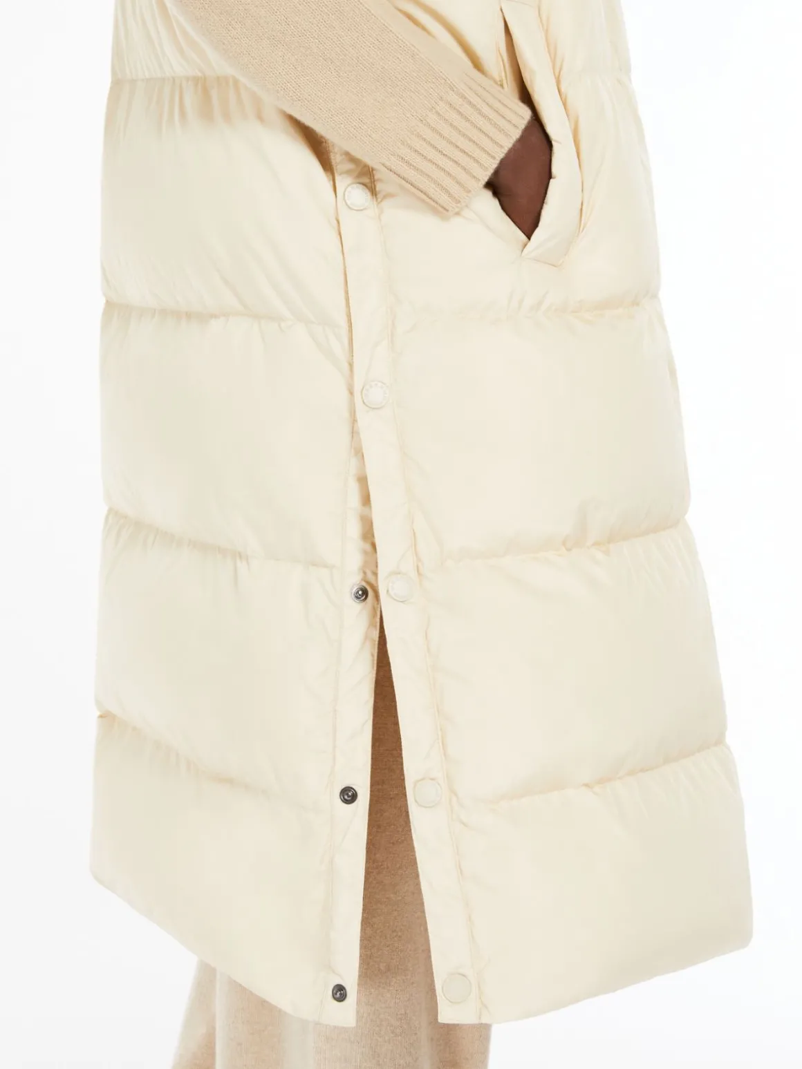 gilet_lungo_in_taffet_antigoccia_3-2.webp New Gilet lungo in taffetà antigoccia Gilet | Imbottiti E Parka