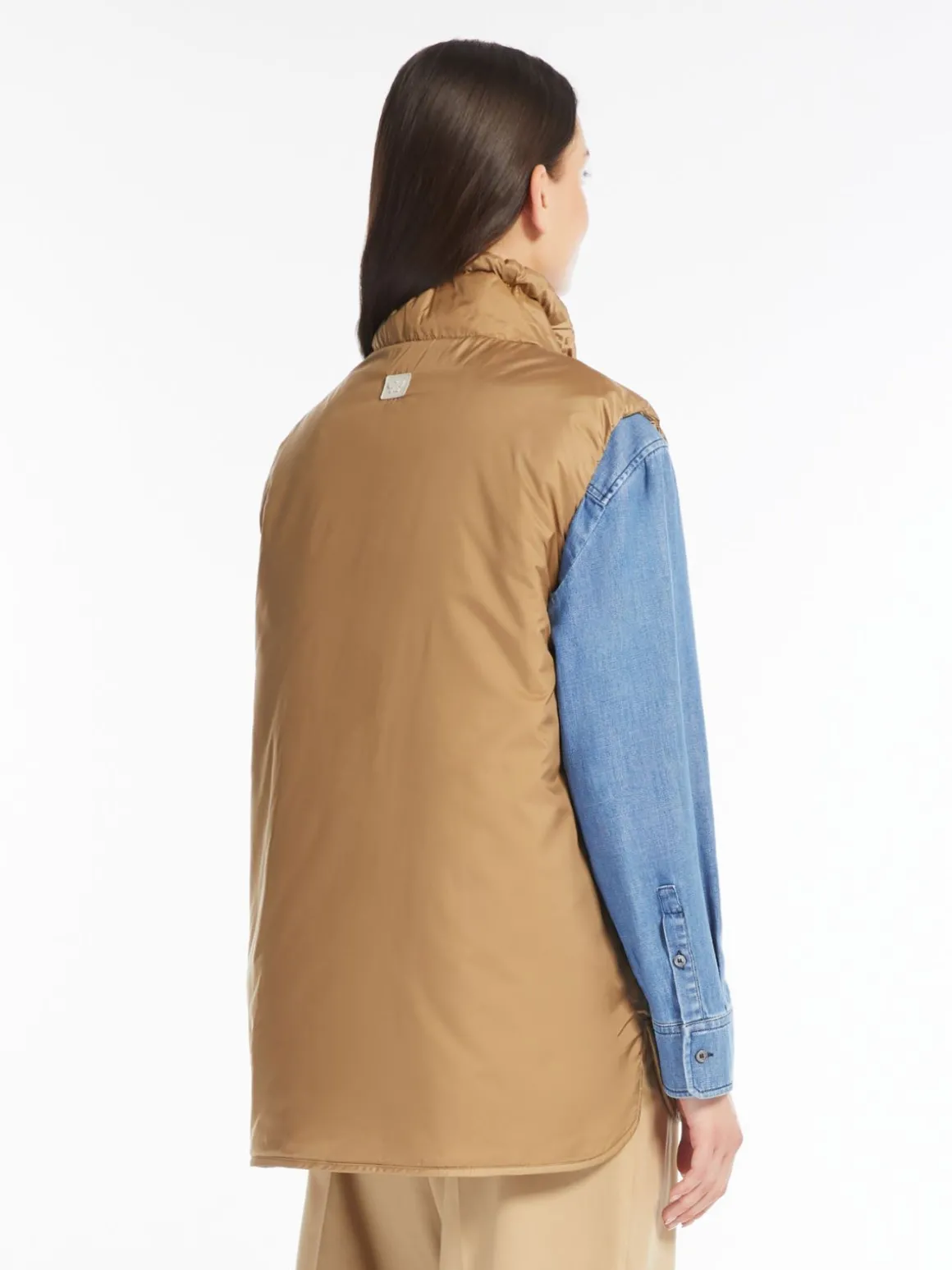 gilet_reversibile_in_tela_antigoccia_2-2.webp Flash Sale Gilet reversibile in tela antigoccia Gilet | Imbottiti E Parka