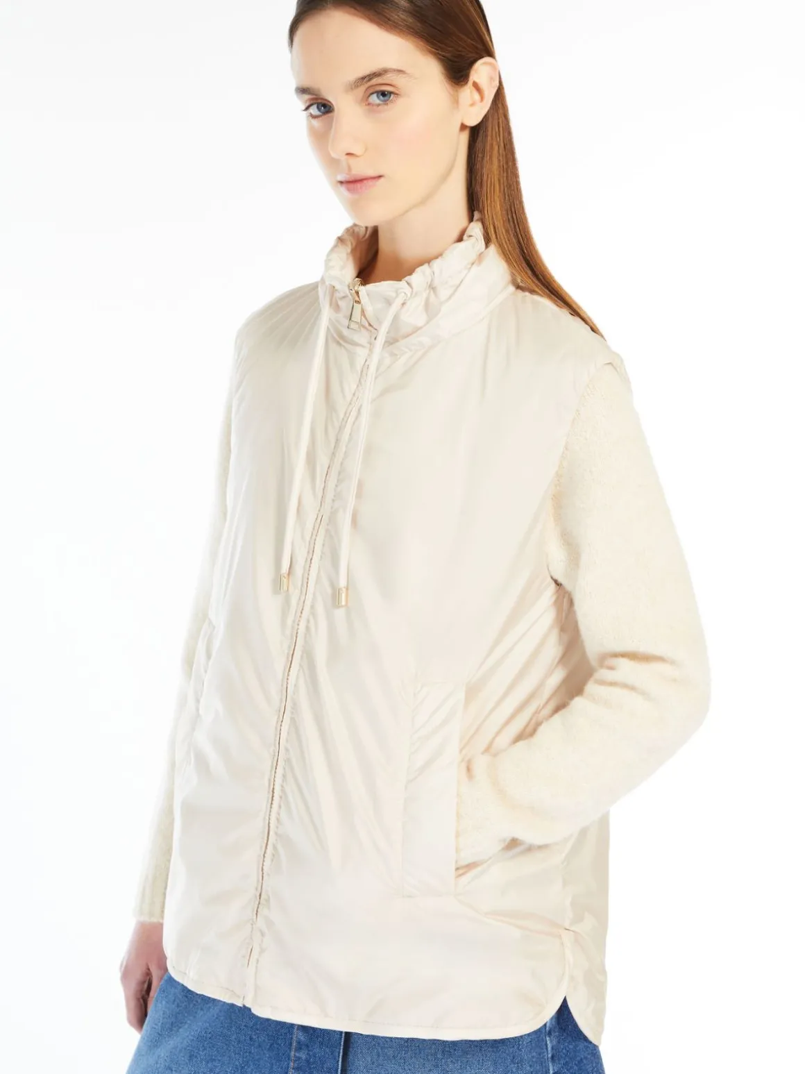 gilet_reversibile_in_tela_antigoccia_3-1.webp Cheap Gilet reversibile in tela antigoccia Gilet | Imbottiti E Parka