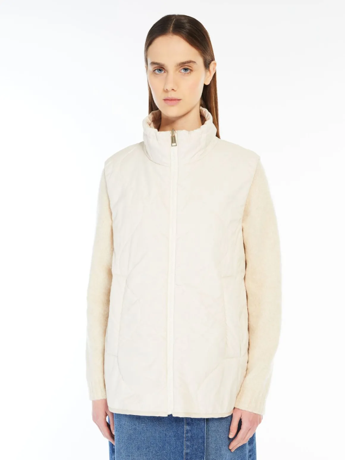 gilet_reversibile_in_tela_antigoccia_4-1.webp Cheap Gilet reversibile in tela antigoccia Gilet | Imbottiti E Parka