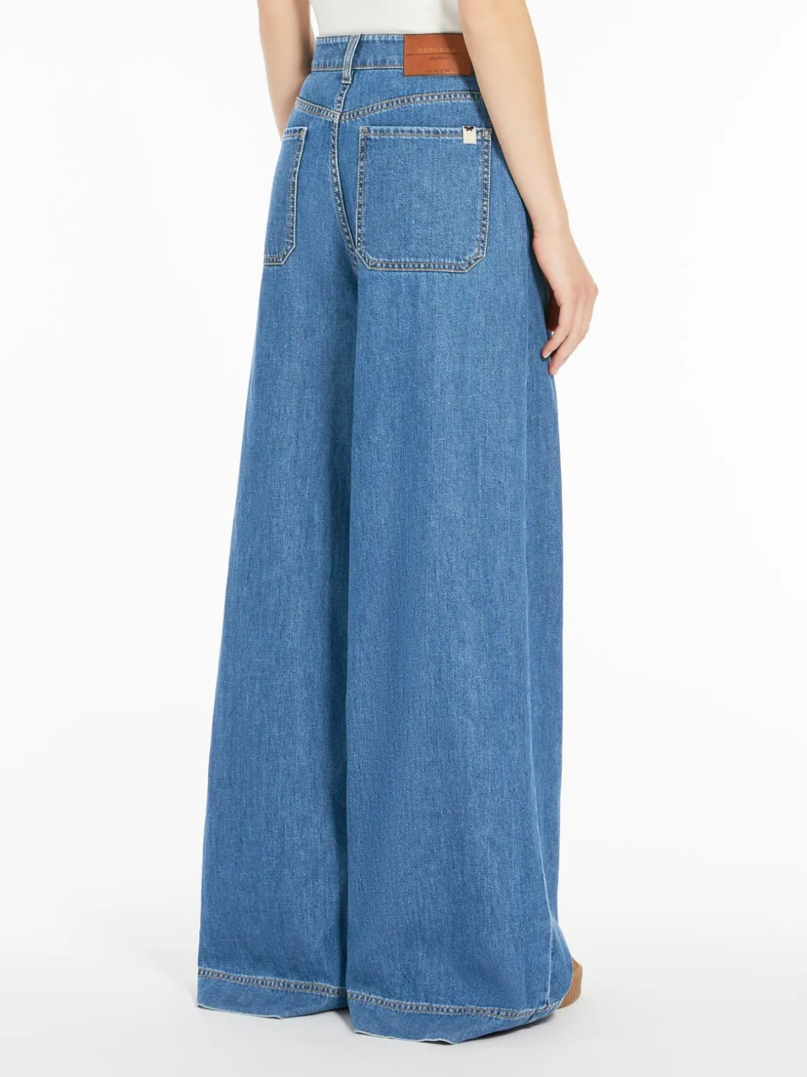 jeans_ampio_in_denim_2-2.webp Best Jeans ampio in denim Pantaloniejeans