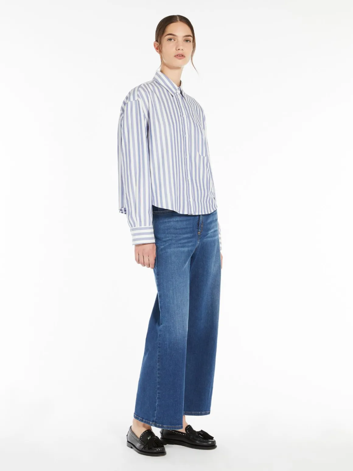jeans_flare_in_denim_di_cotone_0-1.webp Online Jeans flare in denim di cotone Pantaloniejeans