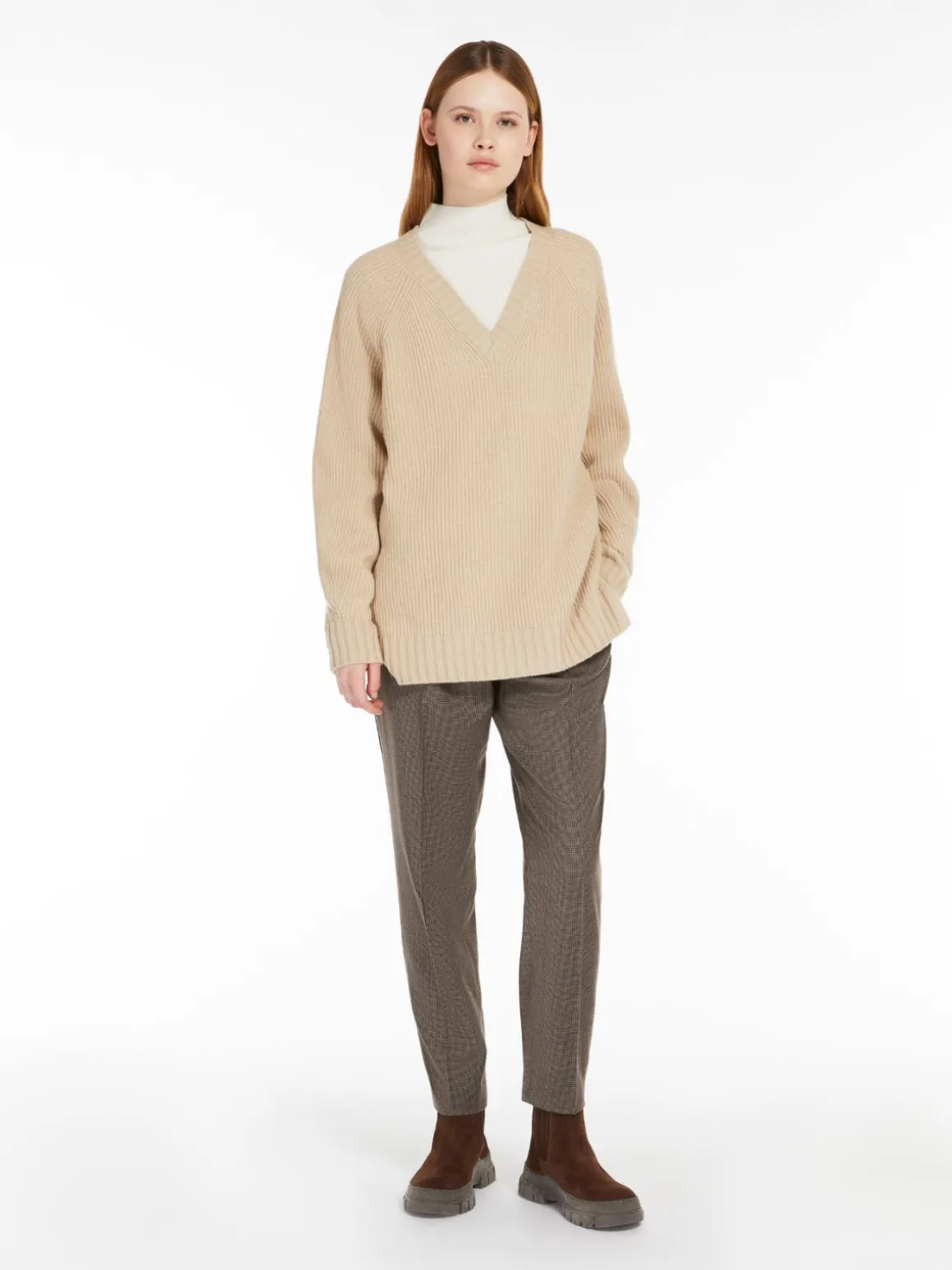 Outlet Maglia a V in lana, viscosa e cachemire Maglie