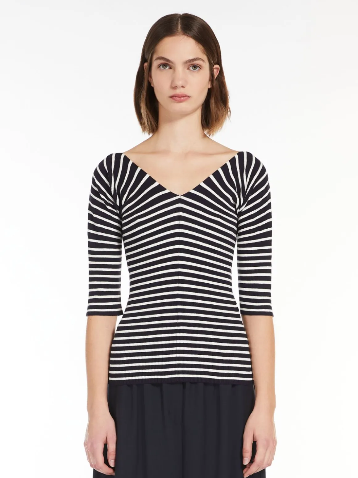 Sale Maglia a V in viscosa a coste Maglie