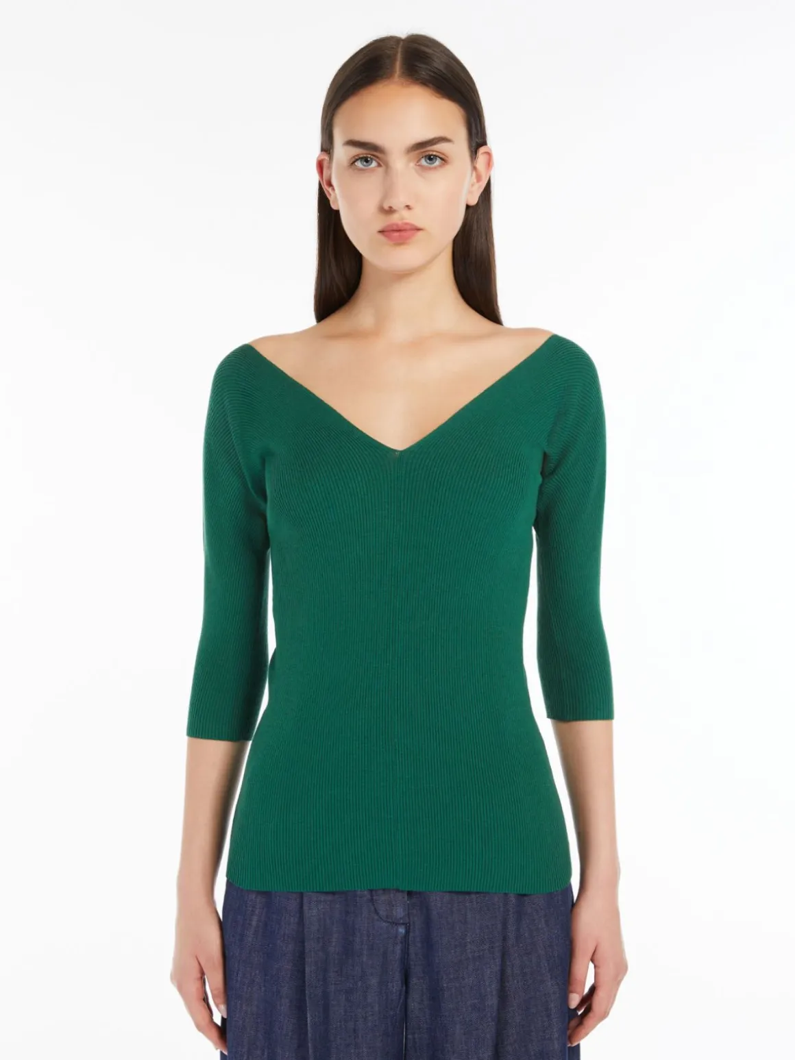 Shop Maglia a V in viscosa a coste Maglie