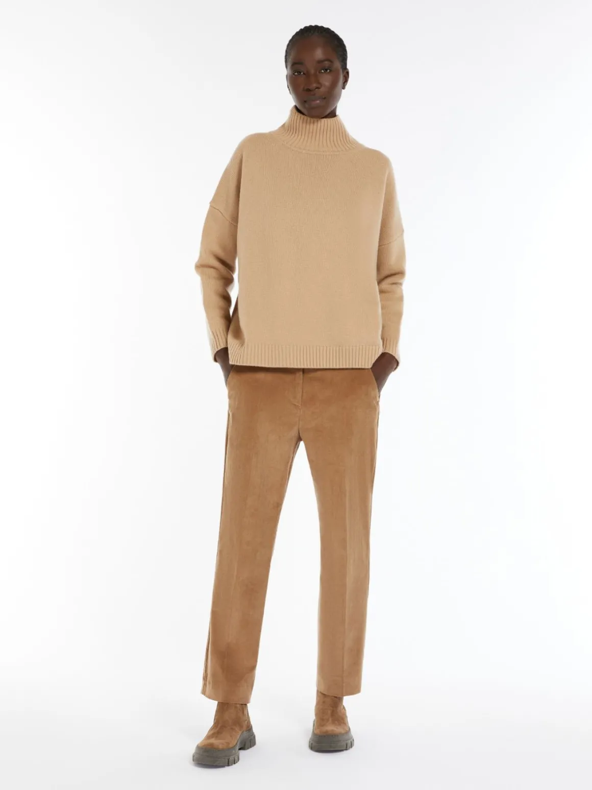 Sale Maglia collo alto in lana Maglie