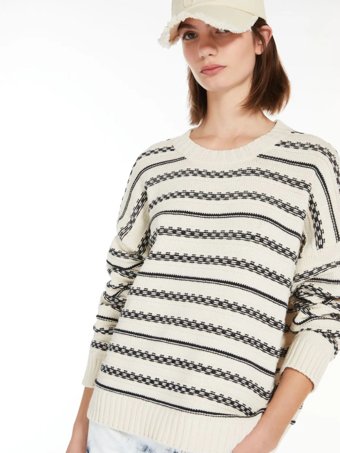 maglia_in_filato_di_cotone_a_righe_3.webp Store Maglia in filato di cotone a righe Maglie