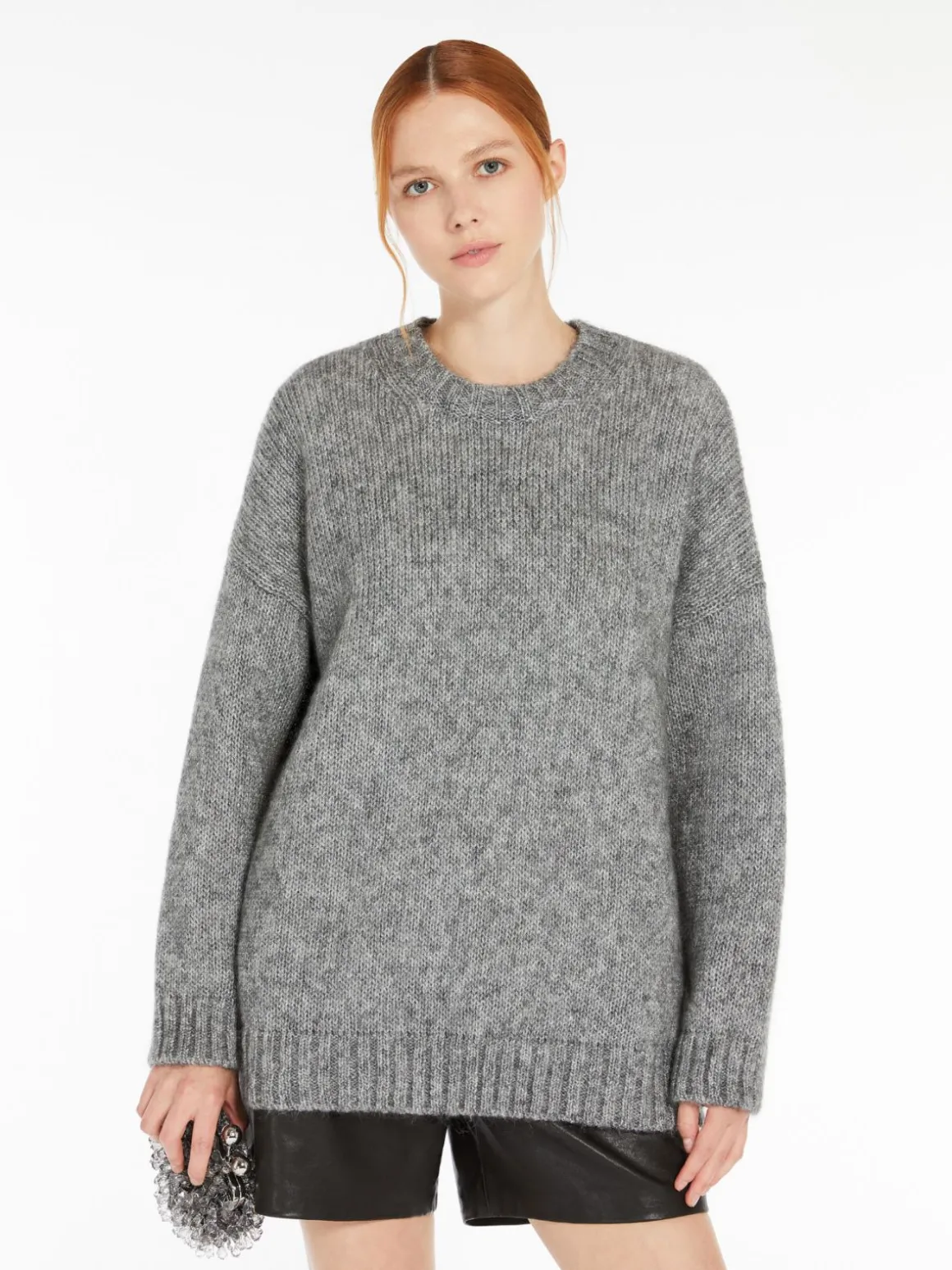maglia_in_filato_di_mohair_e_lurex_3.webp Hot Maglia in filato di mohair e lurex Maglie