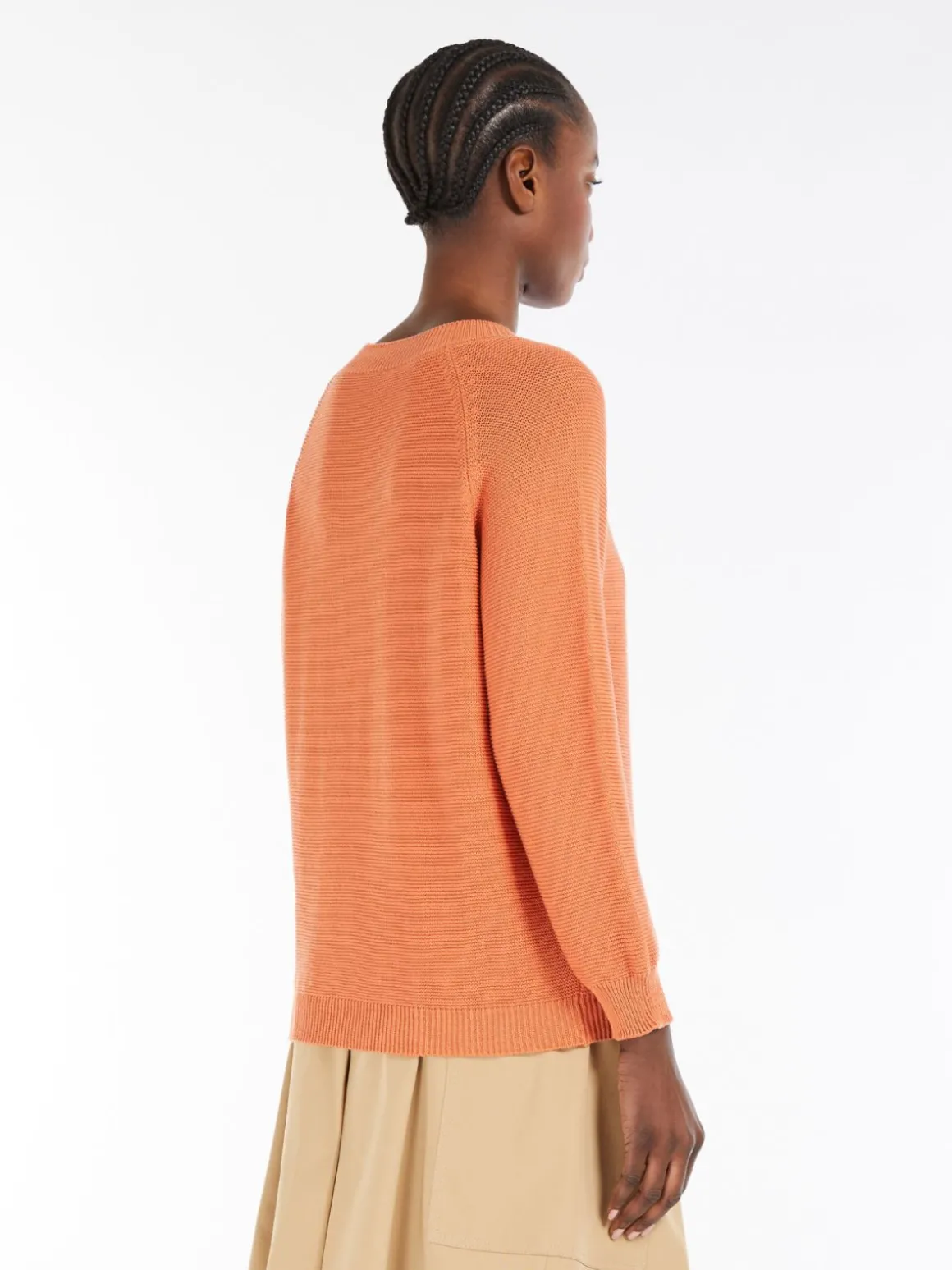 maglia_morbida_in_filato_di_cotone_2-8.webp Discount Maglia morbida in filato di cotone Maglie