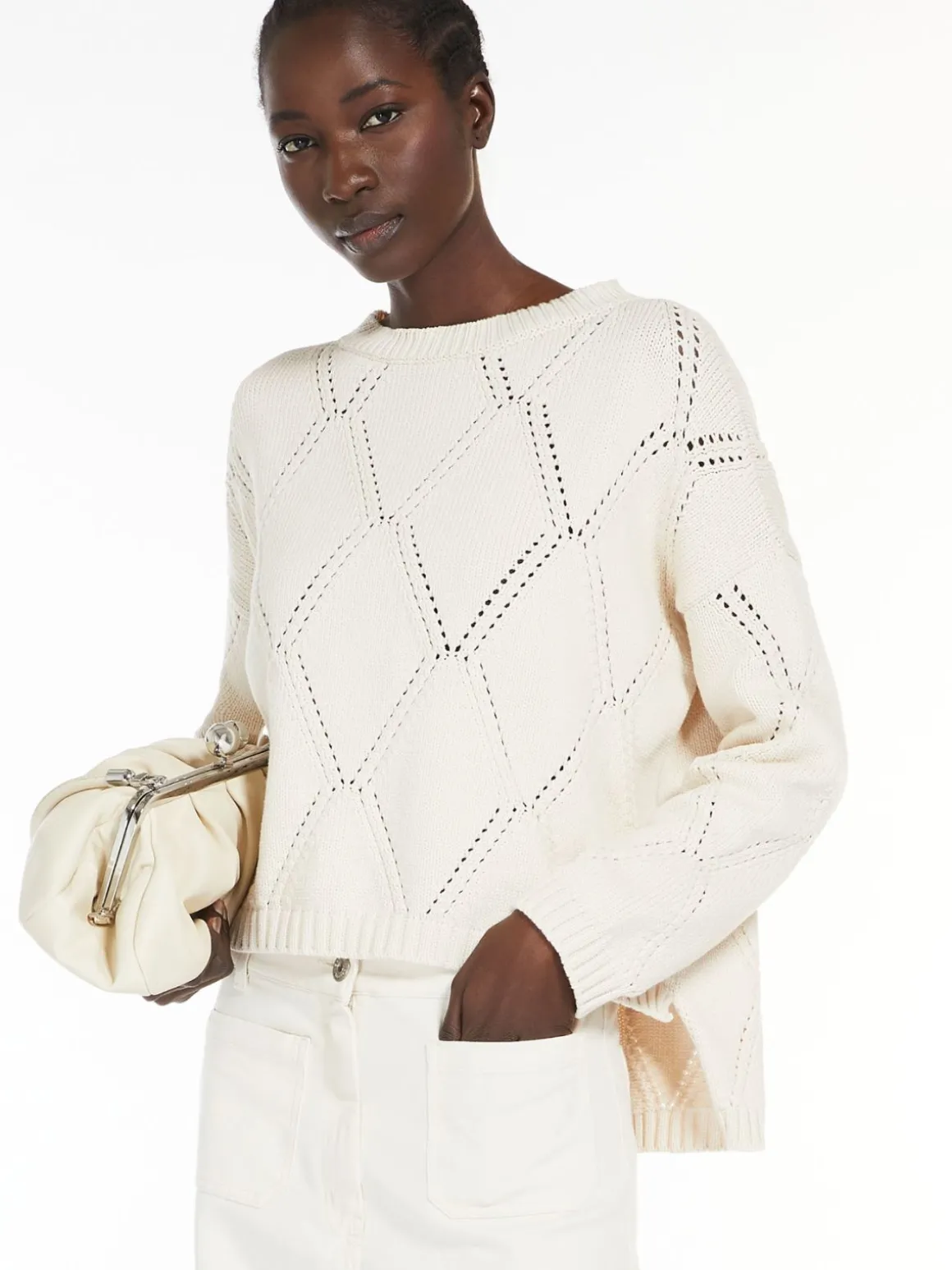 maglia_oversize_in_cotone_a_losanghe_3.webp Online Maglia oversize in cotone a losanghe Maglie