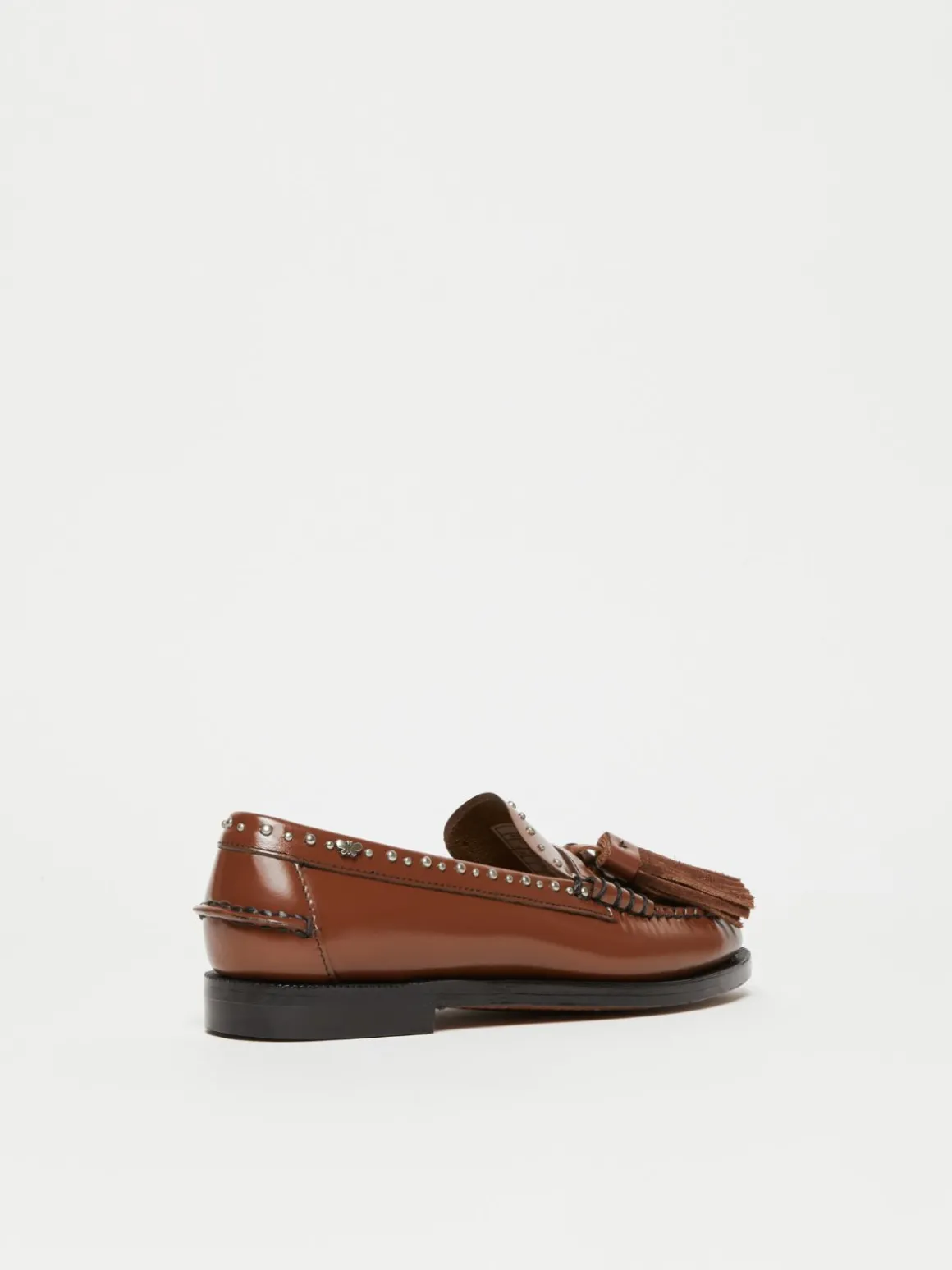 mocassino_in_pelle_con_nappe_2.webp New Mocassino in pelle con nappe Scarpe