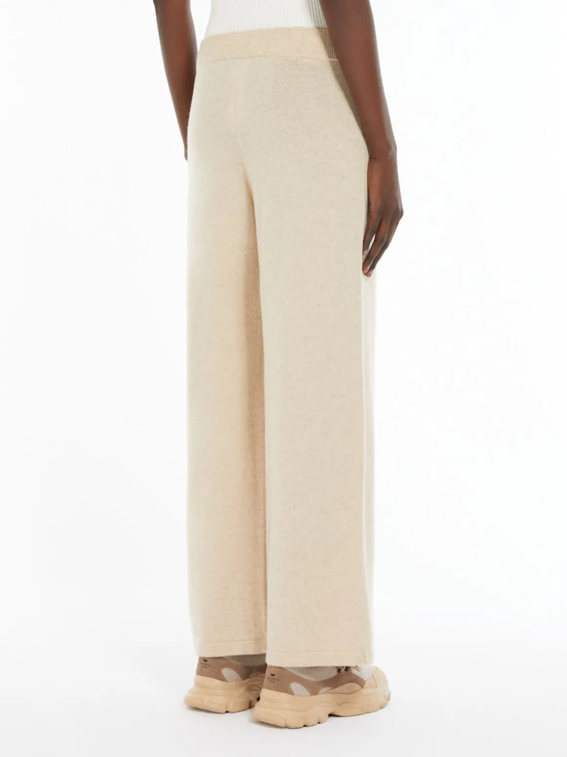 pantalone_ampio_in_maglia_2-1.webp New Pantalone ampio in maglia Pantaloniejeans