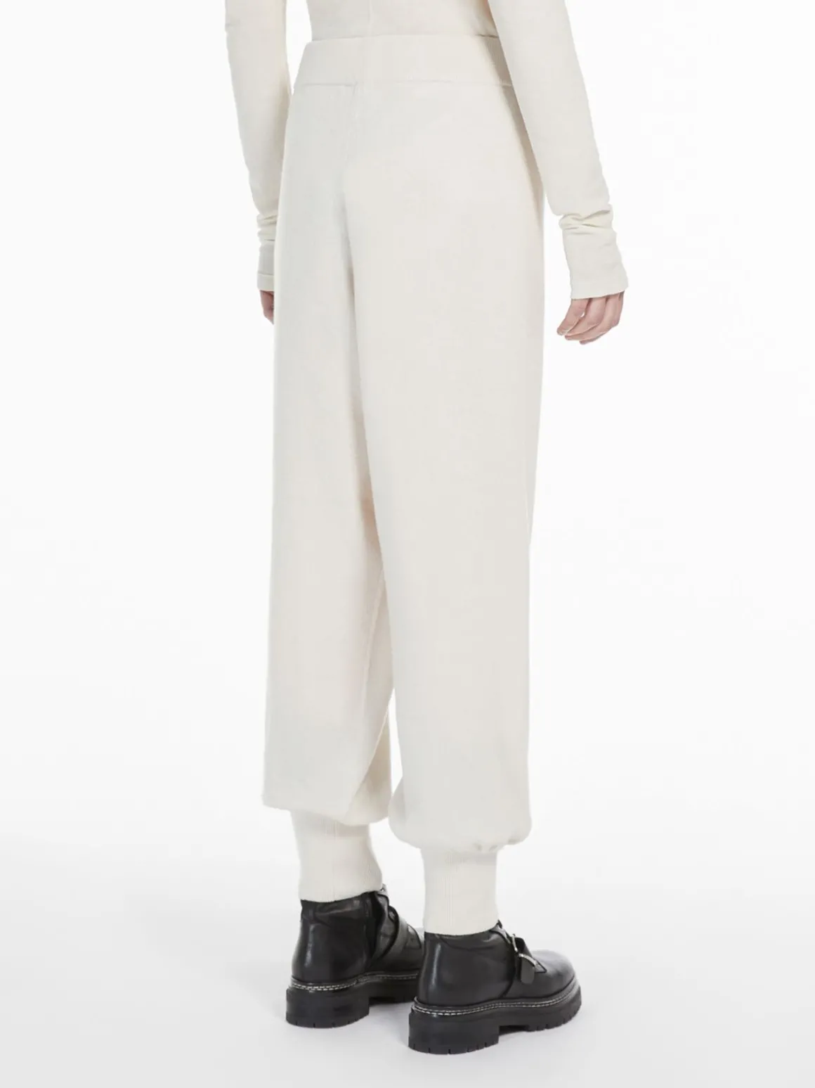 pantalone_in_maglia_2.webp Sale Pantalone in maglia Pantaloniejeans