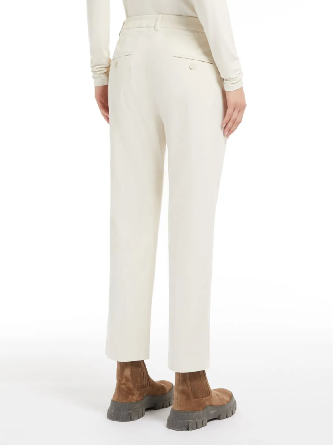 pantalone_in_velluto_a_coste_2-2.webp New Pantalone in velluto a coste Pantaloniejeans