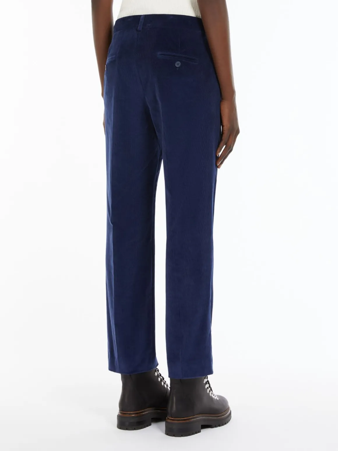 pantalone_in_velluto_a_coste_2.webp Sale Pantalone in velluto a coste Pantaloniejeans