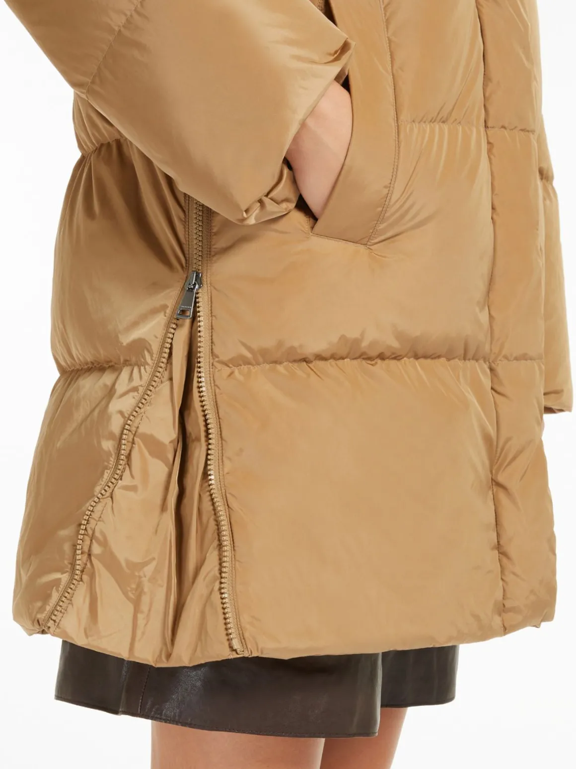 parka_in_taffet_antigoccia_3-1.webp Clearance Parka in taffetà antigoccia Imbottiti E Parka