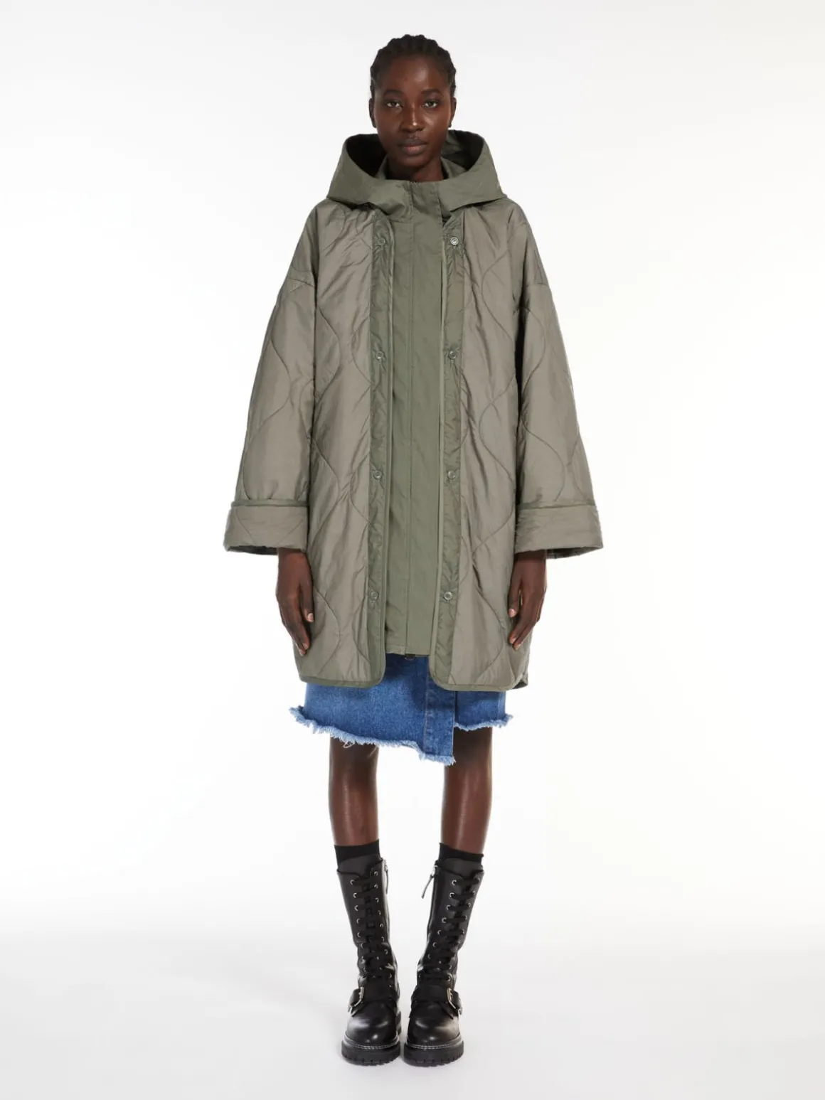 parka_reversibile_in_cotone_antigoccia_3.webp Fashion Parka reversibile in cotone antigoccia Imbottiti E Parka | Cappottietrench