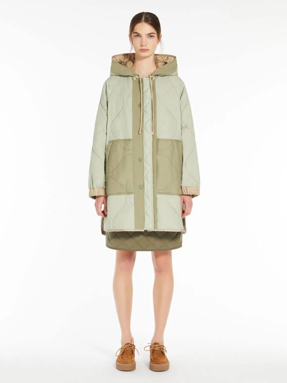 parka_reversibile_in_tela_antigoccia_4.webp Fashion Parka reversibile in tela antigoccia Imbottiti E Parka
