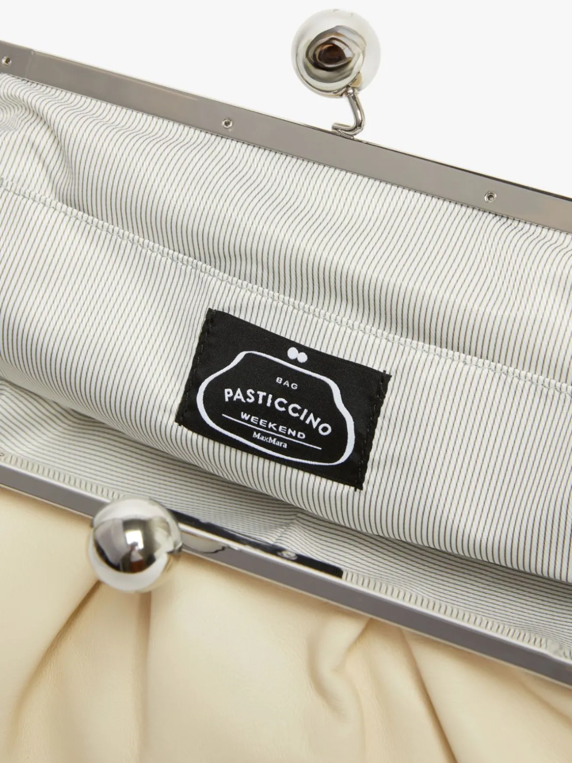 pasticcino_bag_large_in_nappa_5-4.webp Shop Pasticcino Bag Large in nappa Pasticcino Bag | Borse