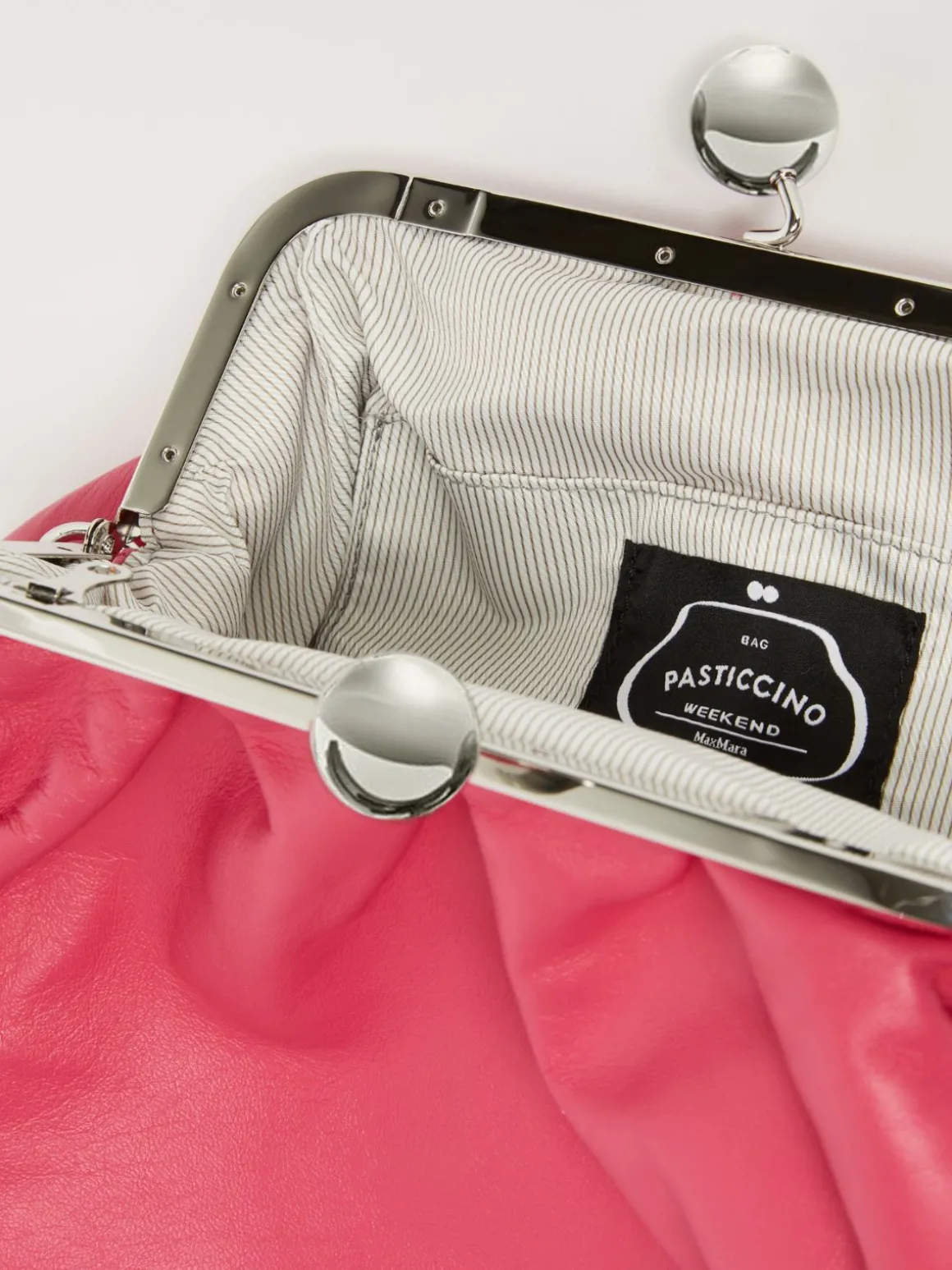 pasticcino_bag_medium_in_nappa_5-10.webp Outlet Pasticcino Bag medium in nappa Pasticcino Bag | Borse