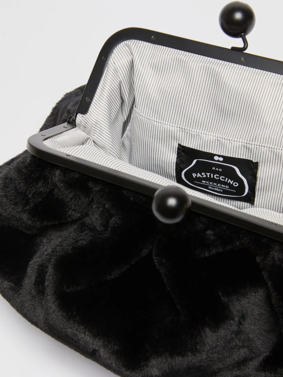 pasticcino_bag_medium_in_tessuto_extra_soft_furry_5-2.webp Online Pasticcino Bag Medium in tessuto extra soft furry Pasticcino Bag | Borse