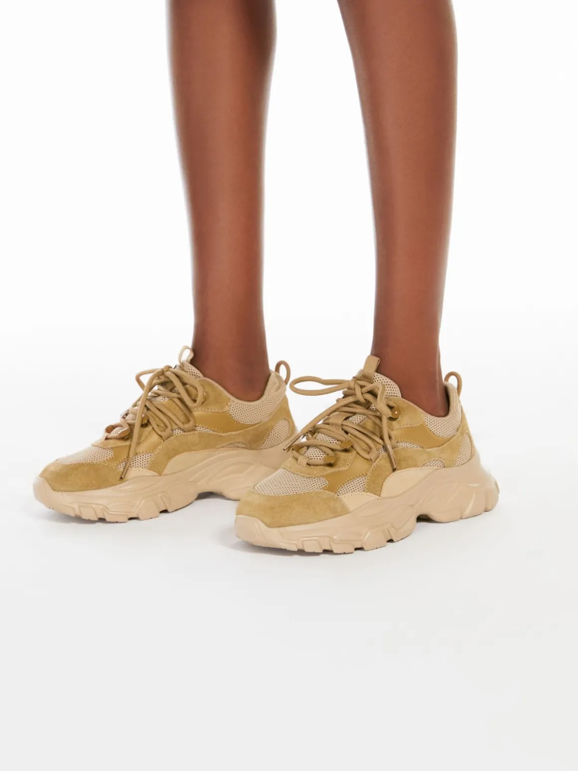 running_in_rete_tecnica_e_pelle_6-1.webp New Running in rete tecnica e pelle Scarpe
