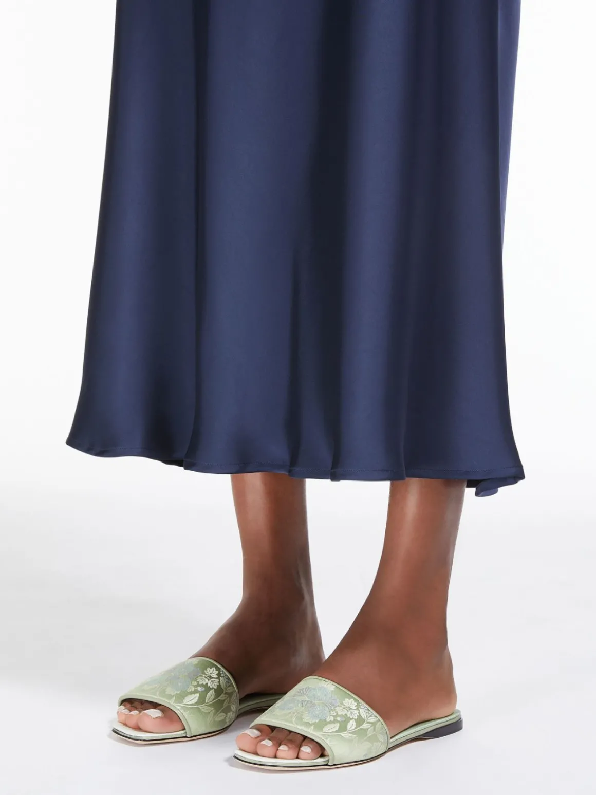 sandalo_flat_in_seta_jacquard_4-2.webp Flash Sale Sandalo flat in seta jacquard Scarpe