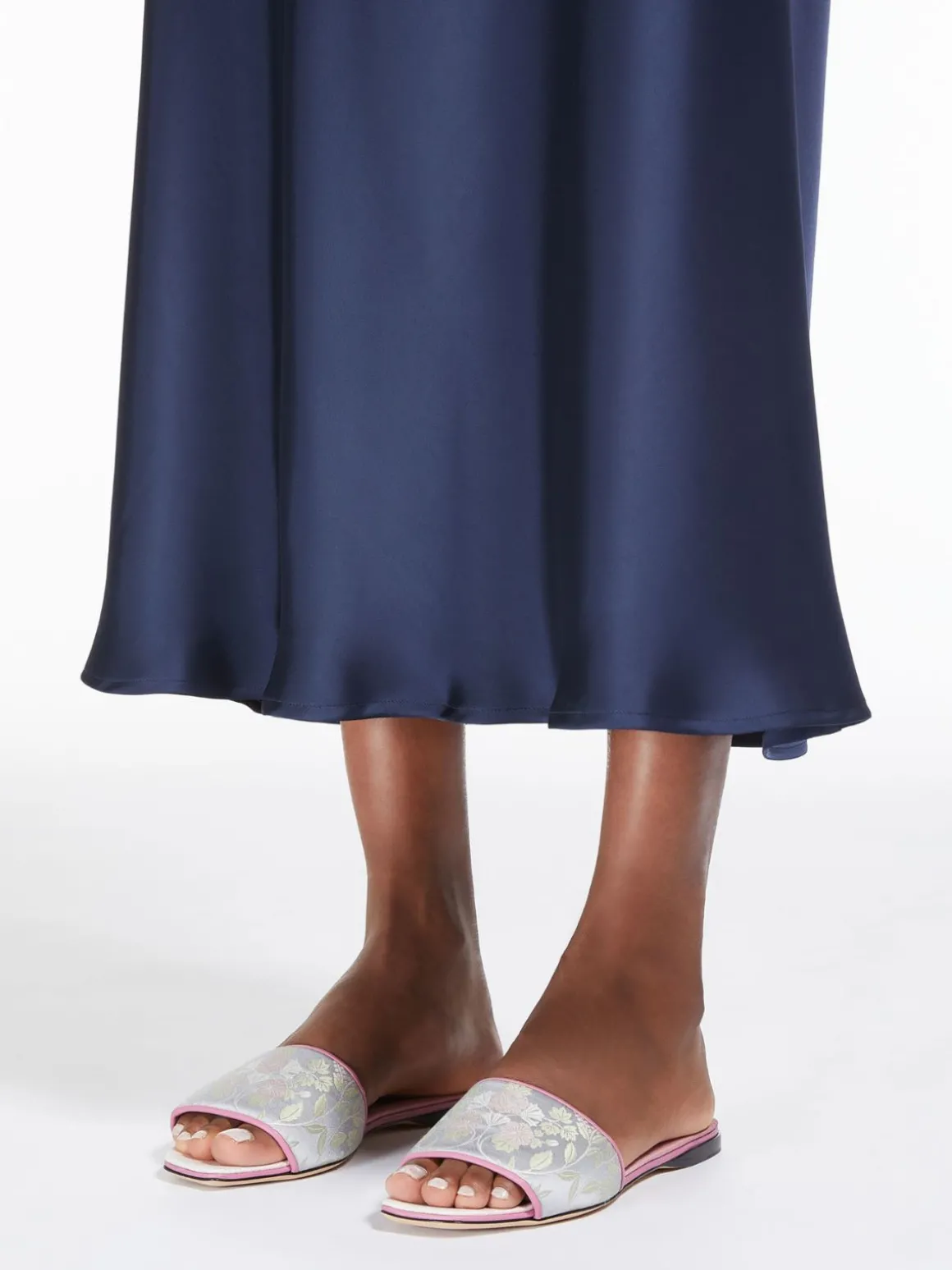 sandalo_flat_in_seta_jacquard_5-1.webp Store Sandalo flat in seta jacquard Scarpe