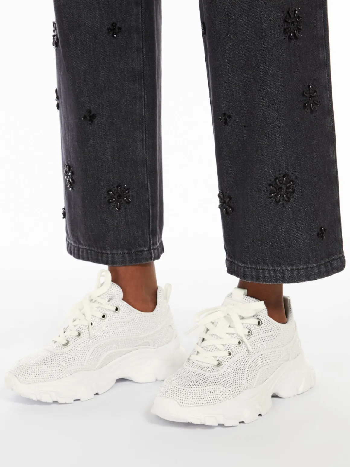 sneaker_in_tessuto_tecnico_con_strass_5.webp Outlet Sneaker in tessuto tecnico con strass Scarpe