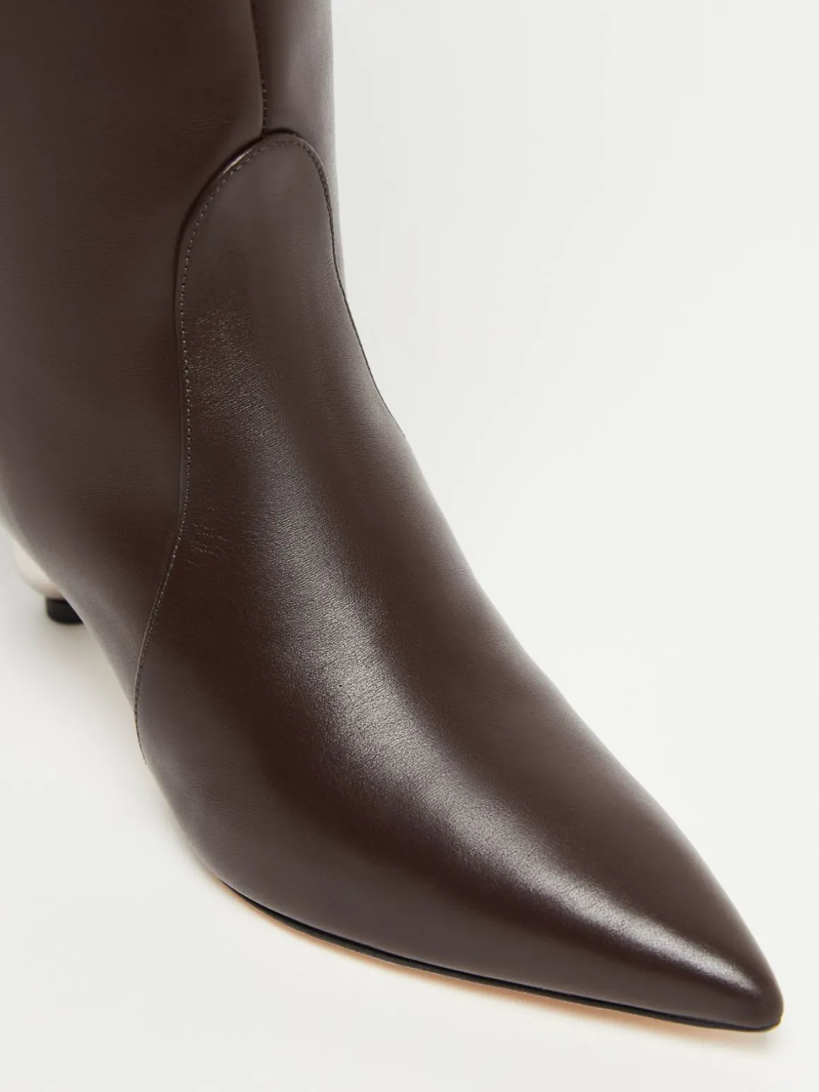 stivale_in_pelle_liscia_3-1.webp Hot Stivale in pelle liscia Scarpe