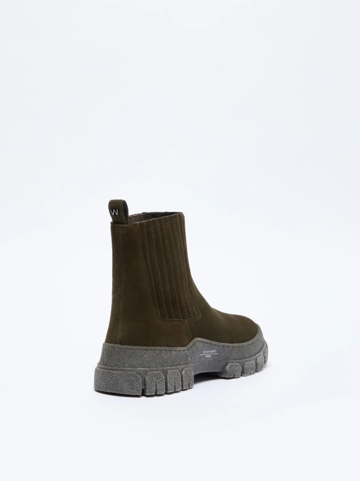 stivaletto_chelsea_in_crosta_2-2.webp Fashion Stivaletto chelsea in crosta Scarpe
