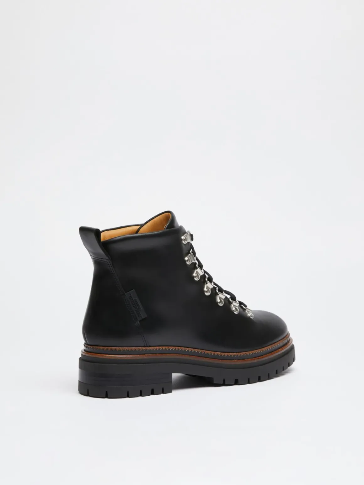 stivaletto_in_cuoio_2.webp Discount Stivaletto in cuoio Scarpe