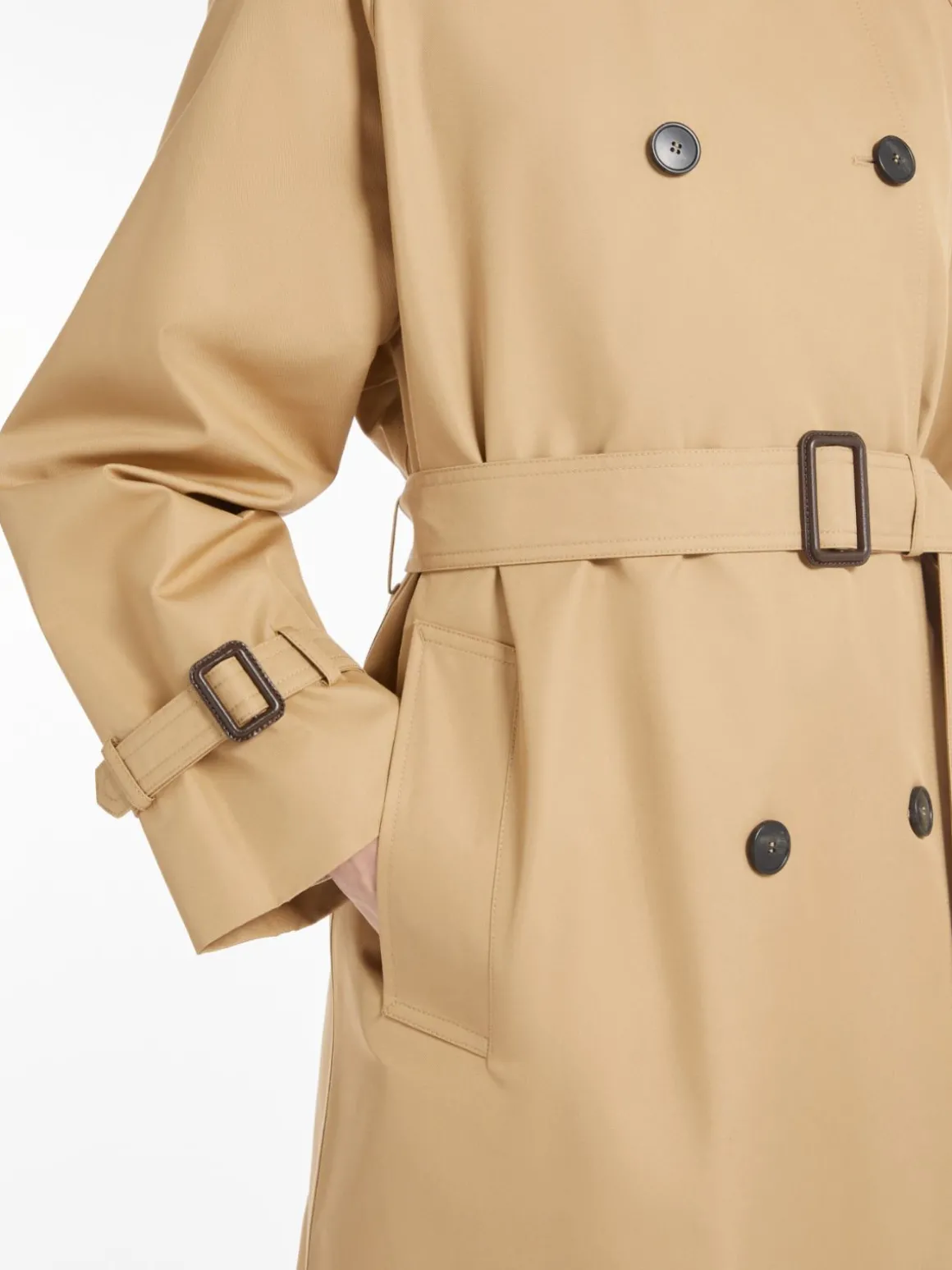 trench_reversibile_in_gabardina_antigoccia_3-2.webp Store Trench reversibile in gabardina antigoccia Cappottietrench
